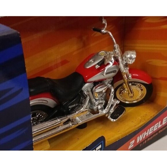 Yamaha Adventure Force Motorcycle Diecast Plastic Two Wheelers 1:18 Scale - Picture 3 of 6